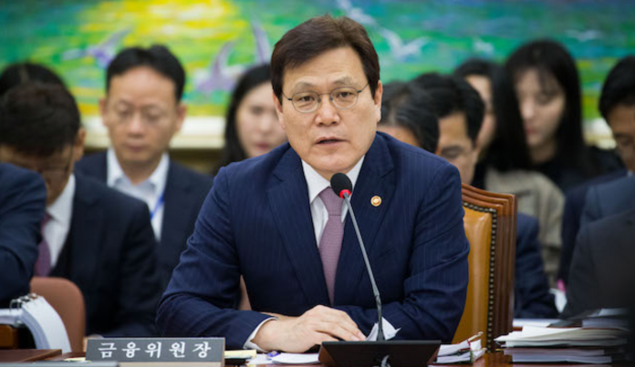 韩国官员称，韩国当局估量在11月公布对ICO的态度
