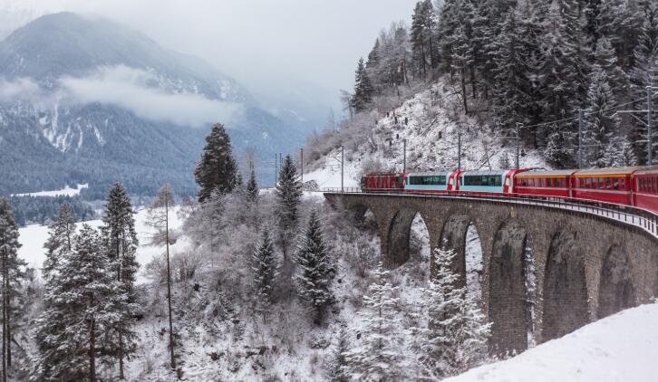 瑞士铁路测试区块链身份认证促进工作场所安全